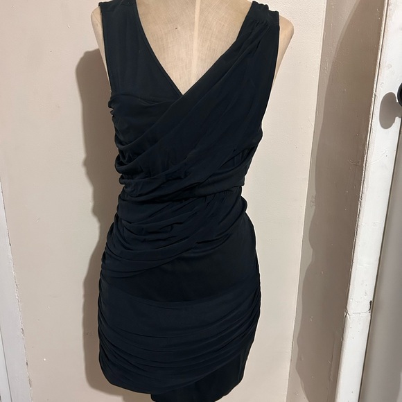 Elegant Black Draped Dress - Picture 1 of 5
